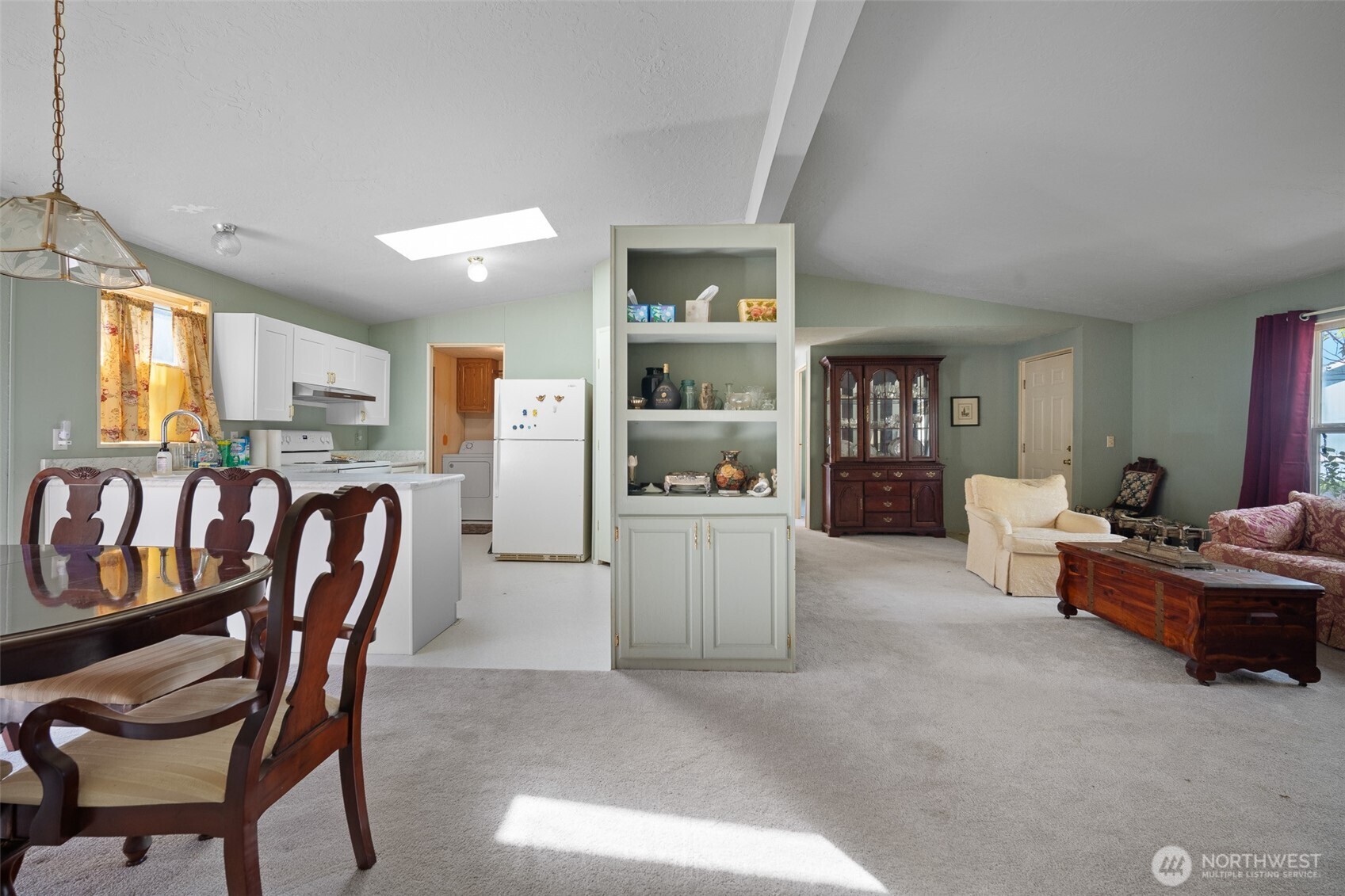 2350 Douglas Road, Unit 37 Ferndale, WA 98248 - Photo 32 of 40 a living room with furniture and kitchen view