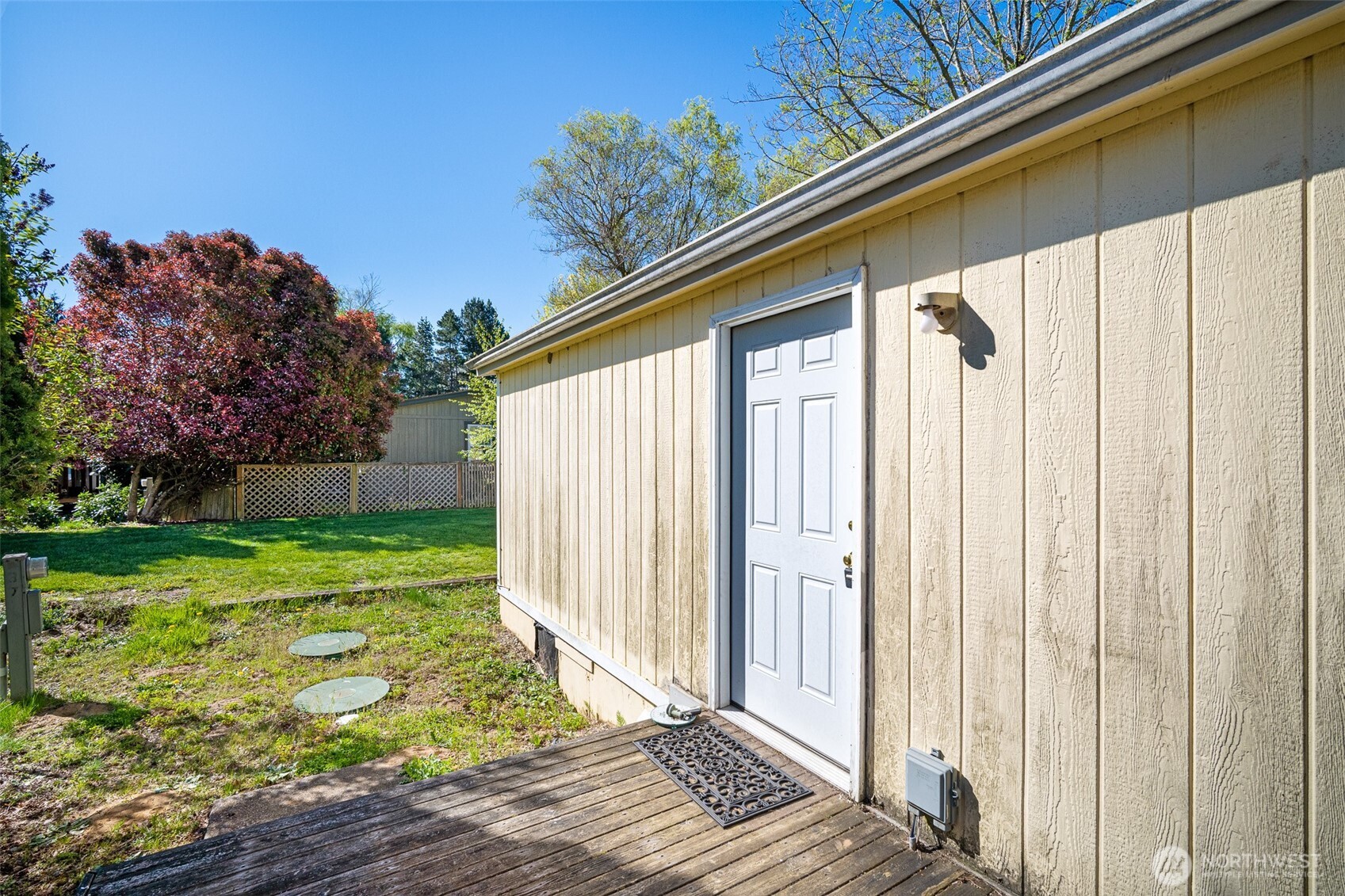 2350 Douglas Road, Unit 37 Ferndale, WA 98248 - Photo 8 of 40 a view of backyard with green space