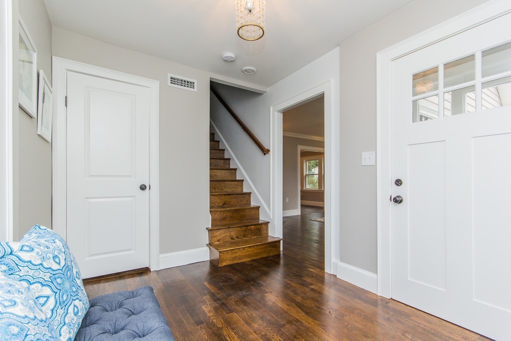 63 Chesbrough Road Boston, MA 02132 - Photo 4 of 30