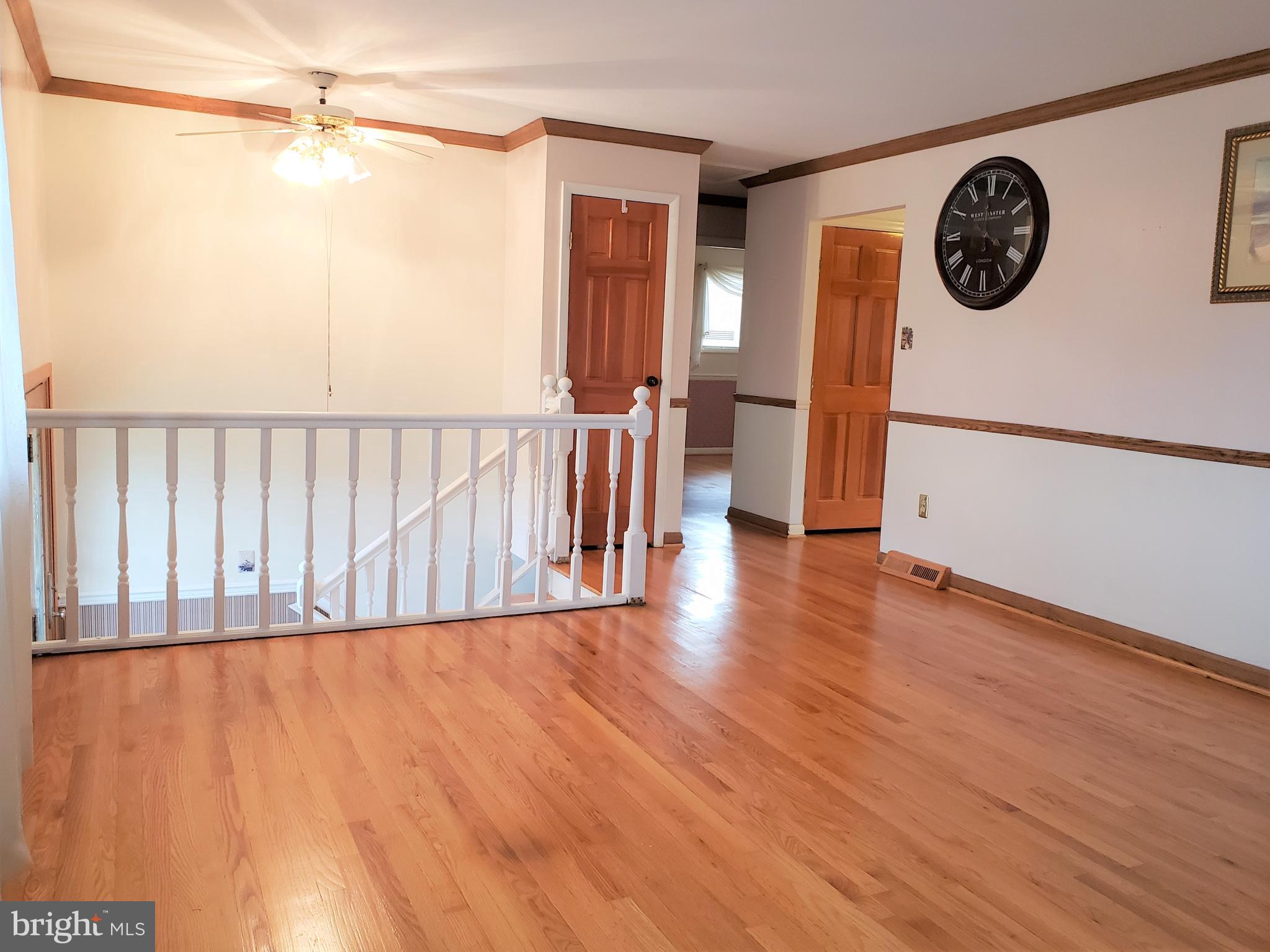 11510 Englewood Road Hagerstown, MD 21740 - Photo 5 of 35 Hardwood Flooring