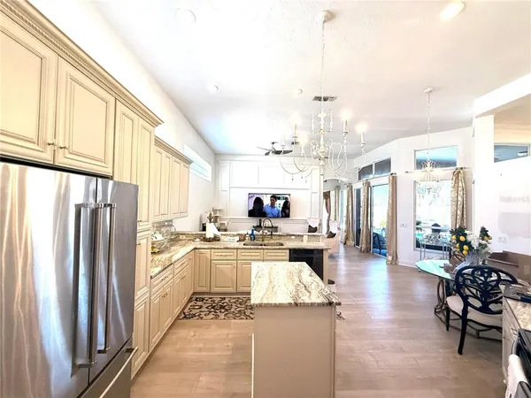 $4,500 | 405 Wellington Court, Venice, FL 34292