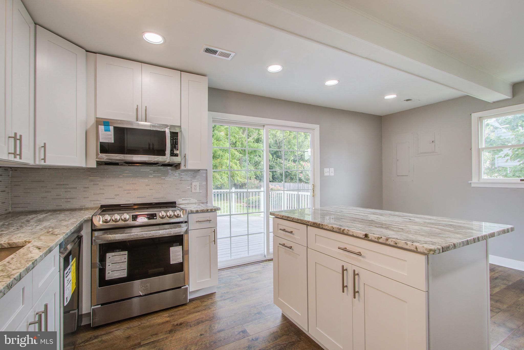 1526 Ridgely Drive Edgewater, MD 21037 - Photo 12 of 30 Kitchen