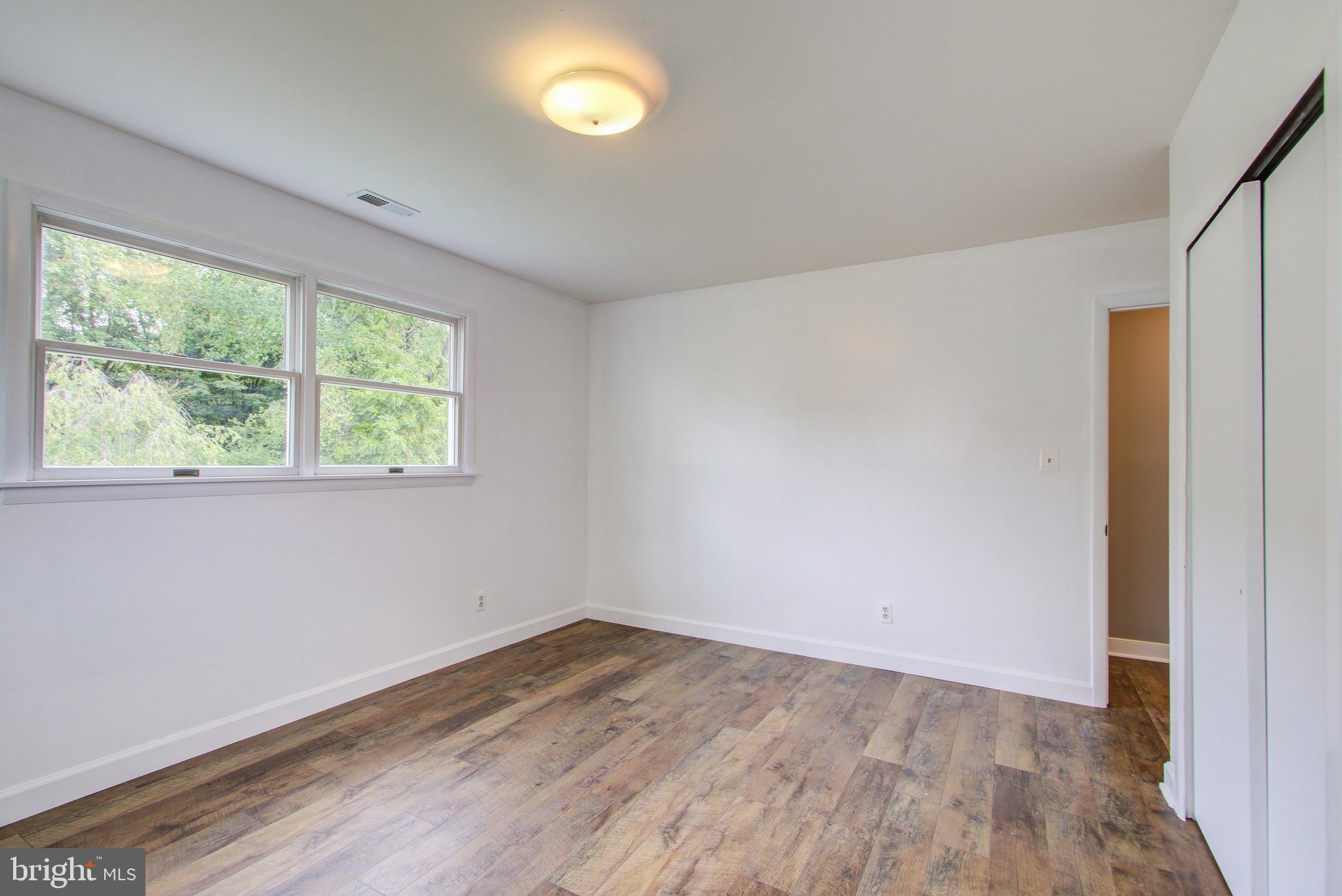 1526 Ridgely Drive Edgewater, MD 21037 - Photo 20 of 30 First floor bedroom
