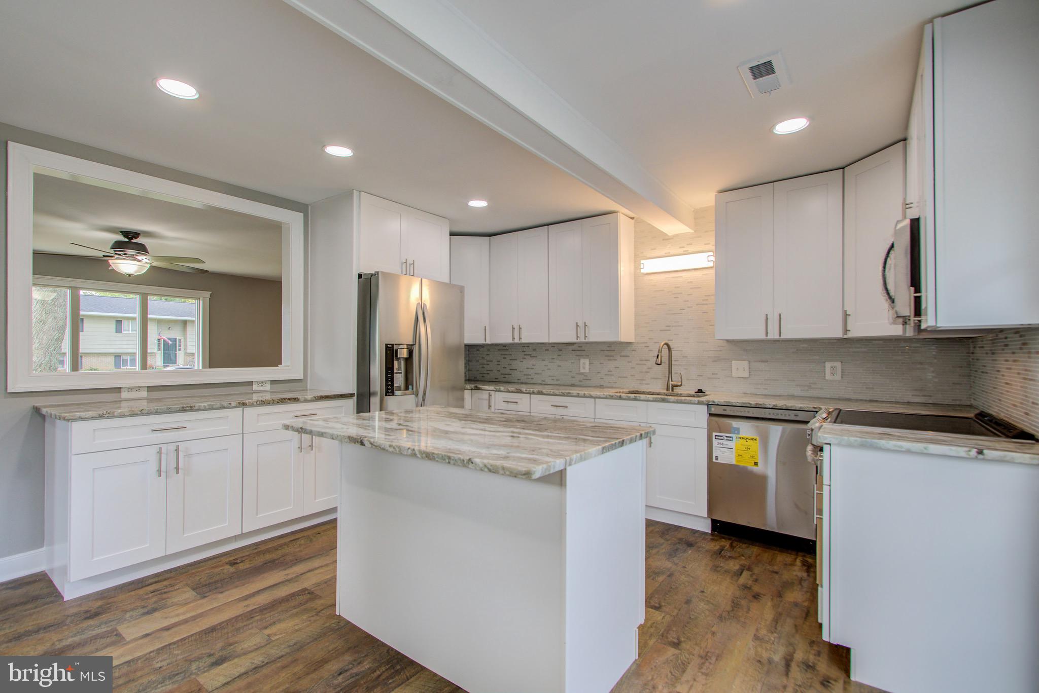 1526 Ridgely Drive Edgewater, MD 21037 - Photo 9 of 30 Kitchen