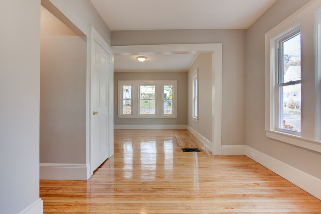71 Strafford Road Westwood, MA 02090 - Photo 12 of 30 Gallery Image 12