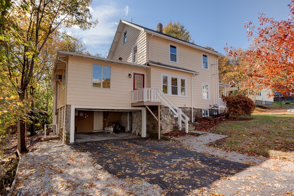 71 Strafford Road Westwood, MA 02090 - Photo 20 of 30 Gallery Image 20