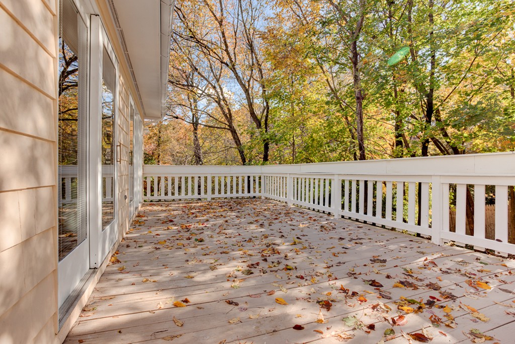 71 Strafford Road Westwood, MA 02090 - Photo 27 of 30 Gallery Image 27