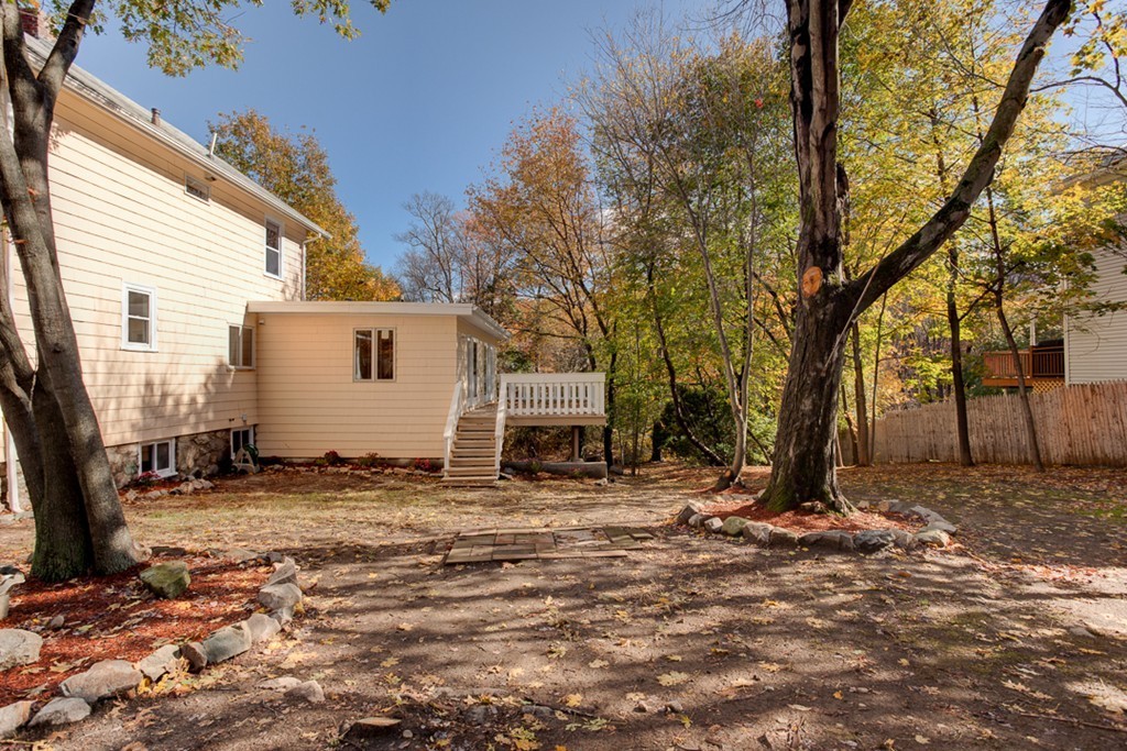 71 Strafford Road Westwood, MA 02090 - Photo 3 of 30 Gallery Image 3