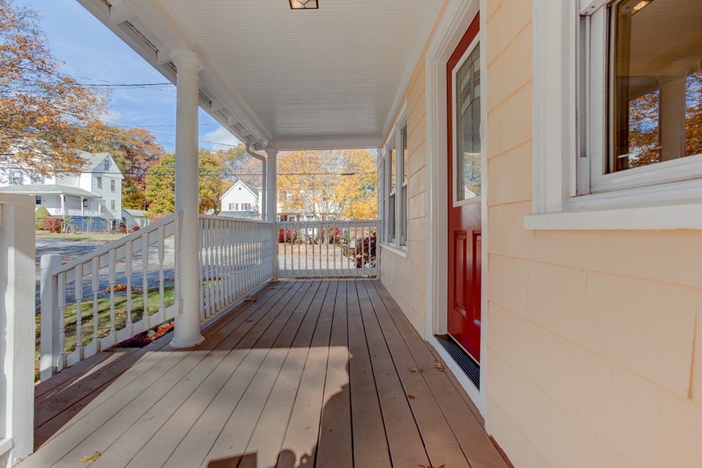 71 Strafford Road Westwood, MA 02090 - Photo 6 of 30 Gallery Image 6