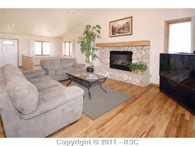 7955 Ponca Road Colorado Springs, CO 80908 - Photo 3 of 16