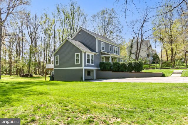 $1,040,000 | 8133 Stacey Road, Alexandria, VA 22308
