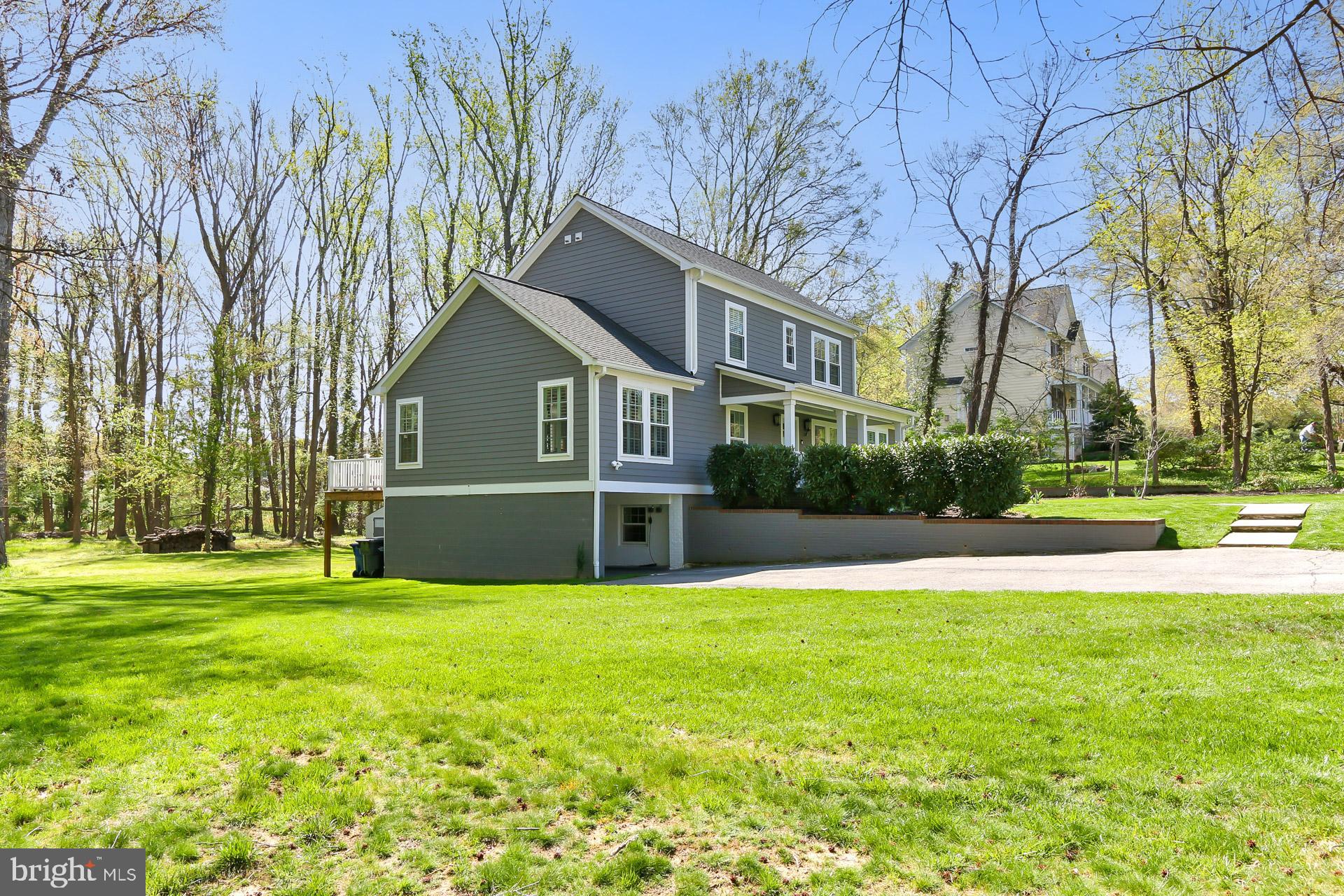 8133 Stacey Road Alexandria, VA 22308 - Photo 3 of 55