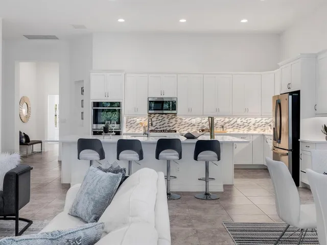 $825,000 | 9088 Leon Circle West, Parkland, FL 33076