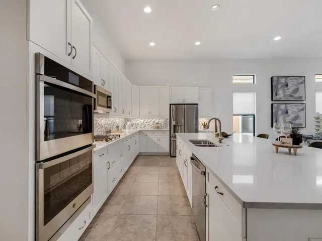 $825,000 | 9088 Leon Circle West, Parkland, FL 33076