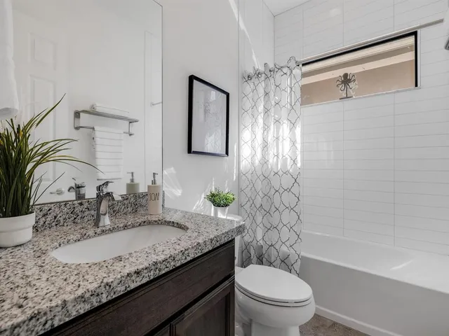 $825,000 | 9088 Leon Circle West, Parkland, FL 33076