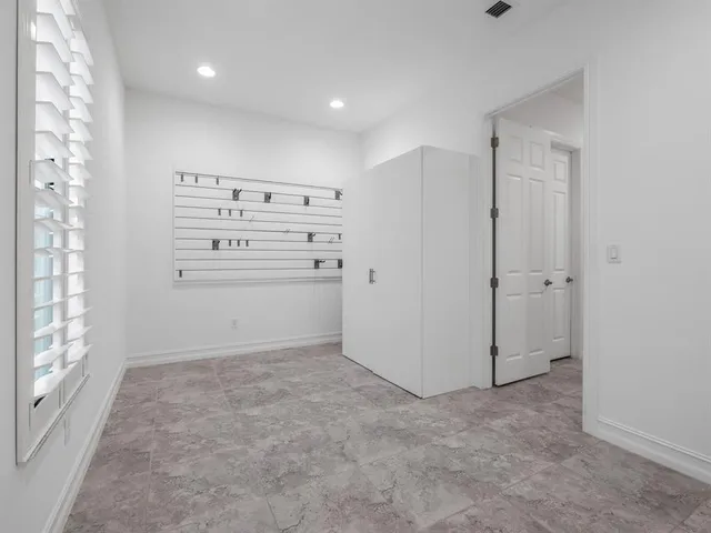 $825,000 | 9088 Leon Circle West, Parkland, FL 33076