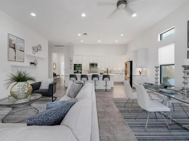 $825,000 | 9088 Leon Circle West, Parkland, FL 33076