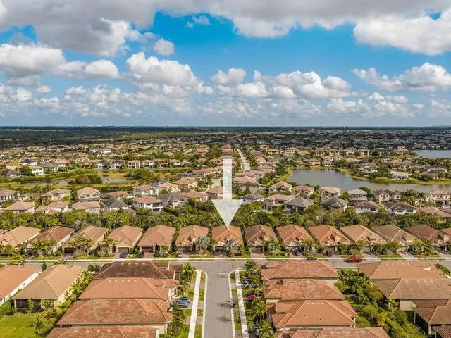 $825,000 | 9088 Leon Circle West, Parkland, FL 33076