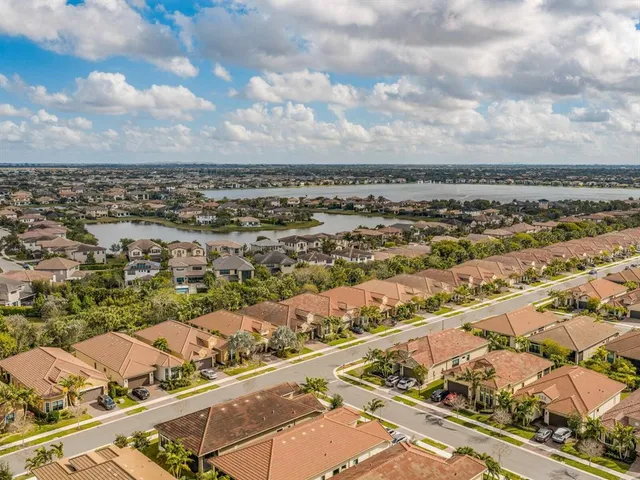 $825,000 | 9088 Leon Circle West, Parkland, FL 33076