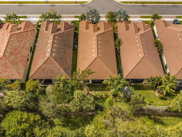 $825,000 | 9088 Leon Circle West, Parkland, FL 33076