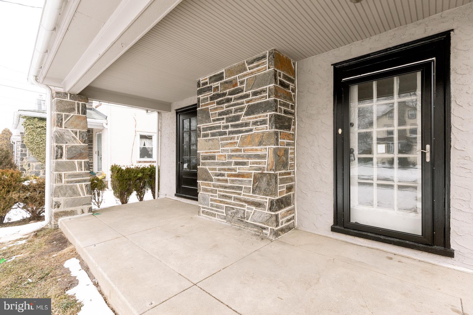 123 Shelbourne Road Havertown, PA 19083 - Photo 4 of 35