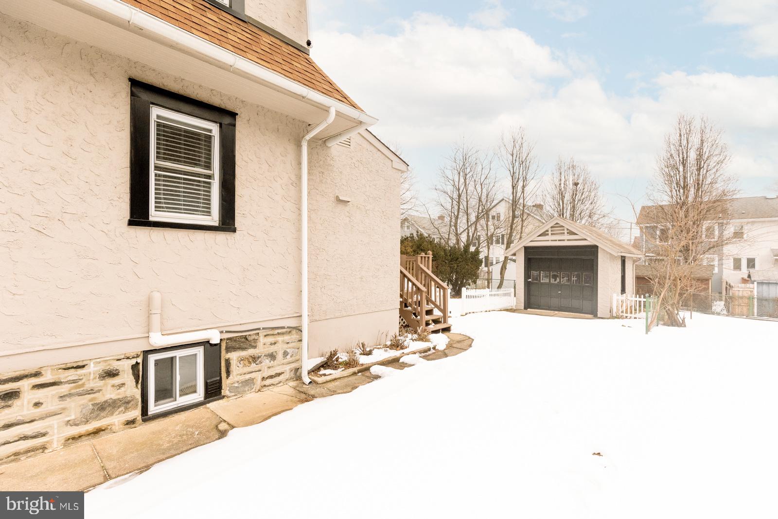123 Shelbourne Road Havertown, PA 19083 - Photo 5 of 35