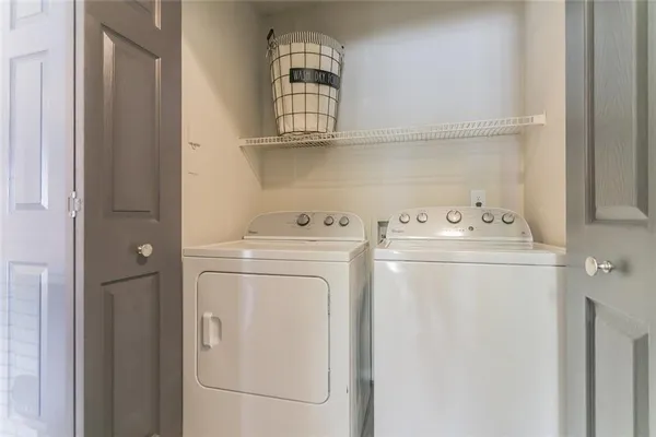 $1,518 | 10 Rimington Lane, Unit 806, Decatur, GA 30030