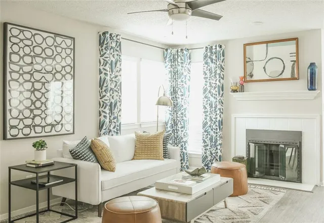 $1,328 | 10 Rimington Lane, Unit 806, Decatur, GA 30030