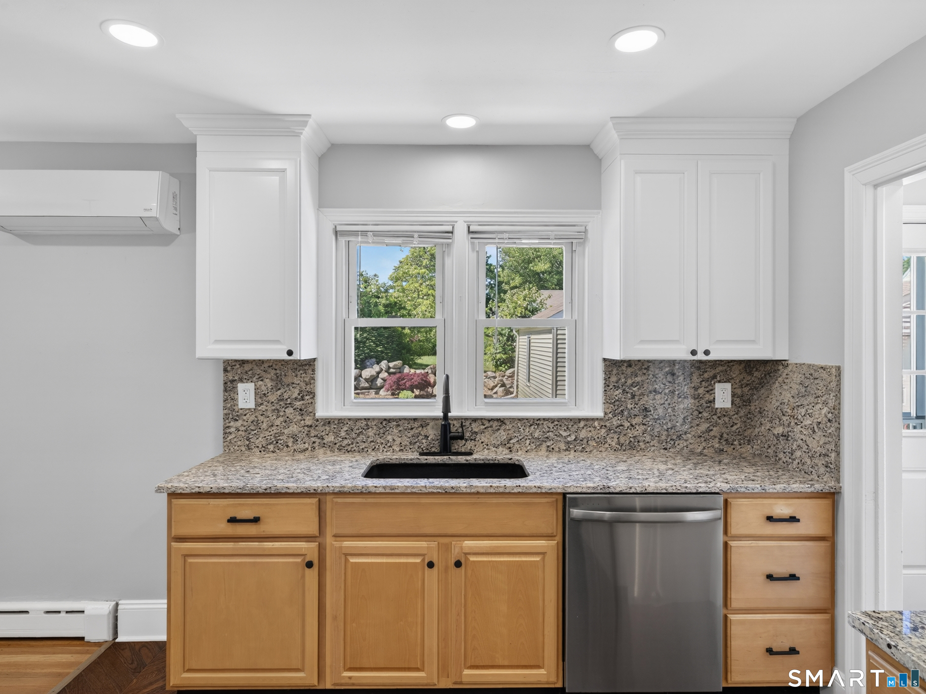 74 Nicholas Avenue Groton, CT 06340 - Photo 15 of 36