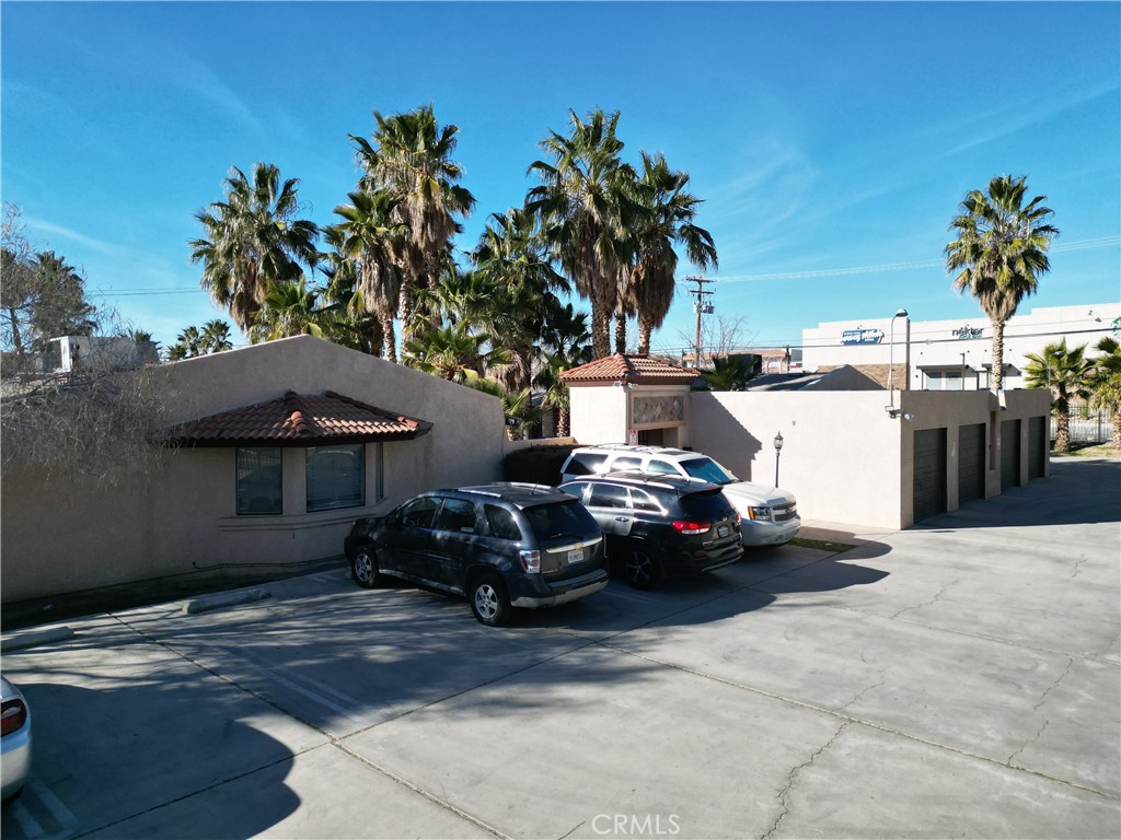 15860 Kasota Road Apple Valley, CA 92307 - Photo 4 of 24