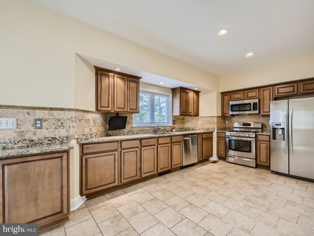 3201 East Joppa Road Parkville, MD 21234 - Photo 1 of 28 KITCHEN
