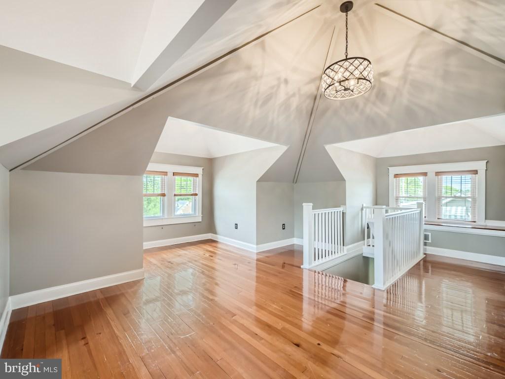 3201 East Joppa Road Parkville, MD 21234 - Photo 21 of 28 THIRD FLOOR LOFT