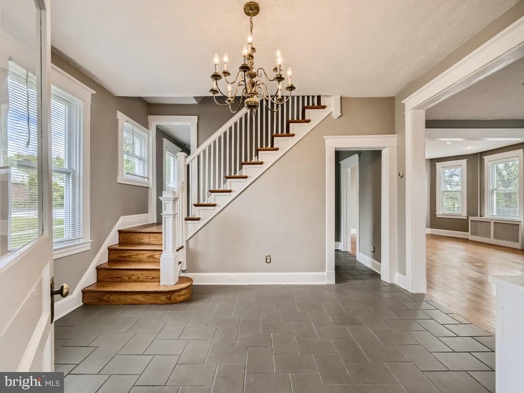 3201 East Joppa Road Parkville, MD 21234 - Photo 3 of 28 FOYER