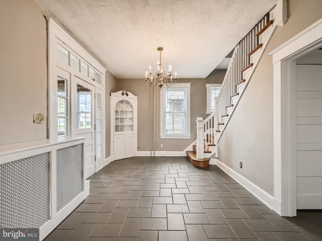 3201 East Joppa Road Parkville, MD 21234 - Photo 4 of 28 FOYER
