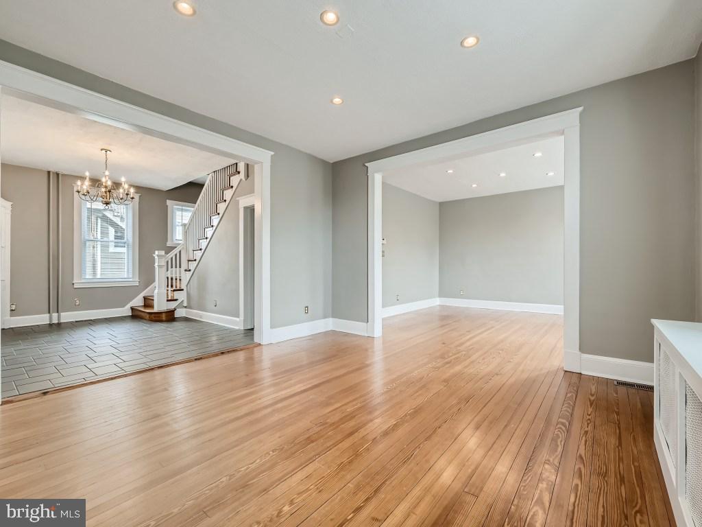 3201 East Joppa Road Parkville, MD 21234 - Photo 5 of 28 LIVING ROOM