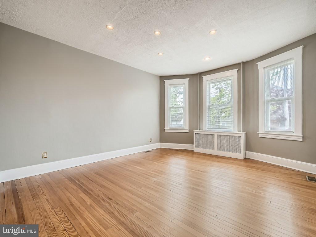 3201 East Joppa Road Parkville, MD 21234 - Photo 7 of 28 FAMILY ROOM