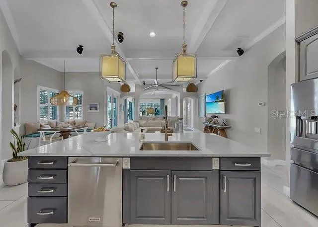 $1,425,000 | 714 Islebay Drive, Apollo Beach, FL 33572