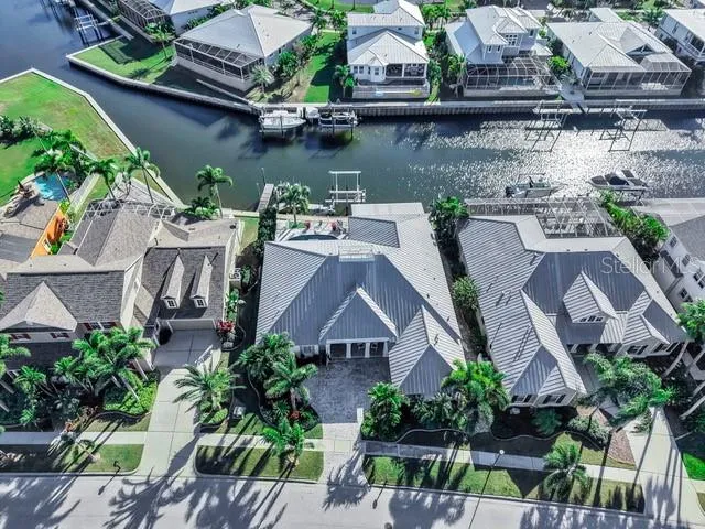 $1,425,000 | 714 Islebay Drive, Apollo Beach, FL 33572