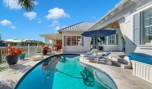 $1,425,000 | 714 Islebay Drive, Apollo Beach, FL 33572