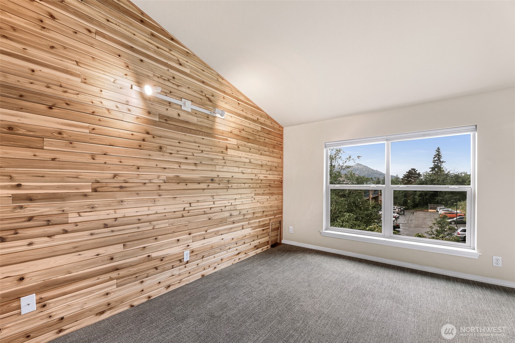 816 20th Street, Unit 100 Bellingham, WA 98225 - Photo 30 of 39