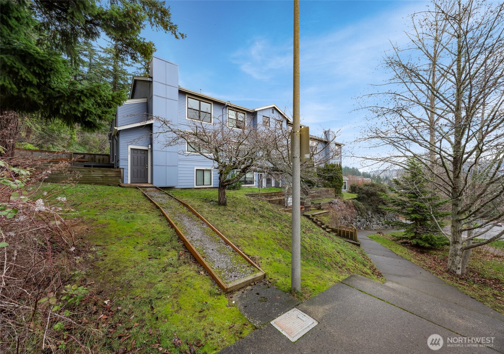 816 20th Street, Unit 100 Bellingham, WA 98225 - Photo 4 of 39