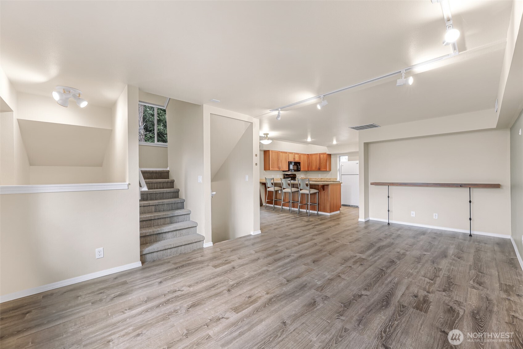 816 20th Street, Unit 100 Bellingham, WA 98225 - Photo 9 of 39