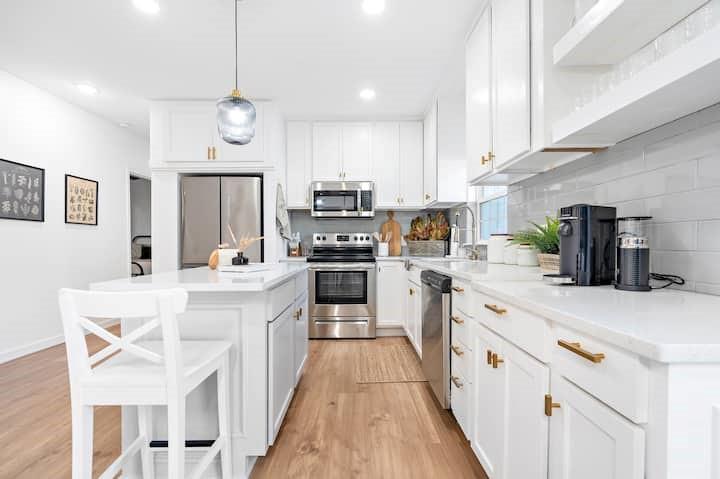 3210 Edna Avenue Waco, TX 76708 - Photo 6 of 18 a kitchen with cabinets a sink and appliances