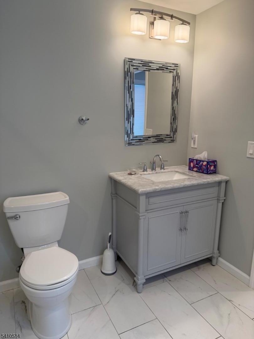 608 Galloping Hill Road Roselle Park, NJ 07204 - Photo 5 of 17