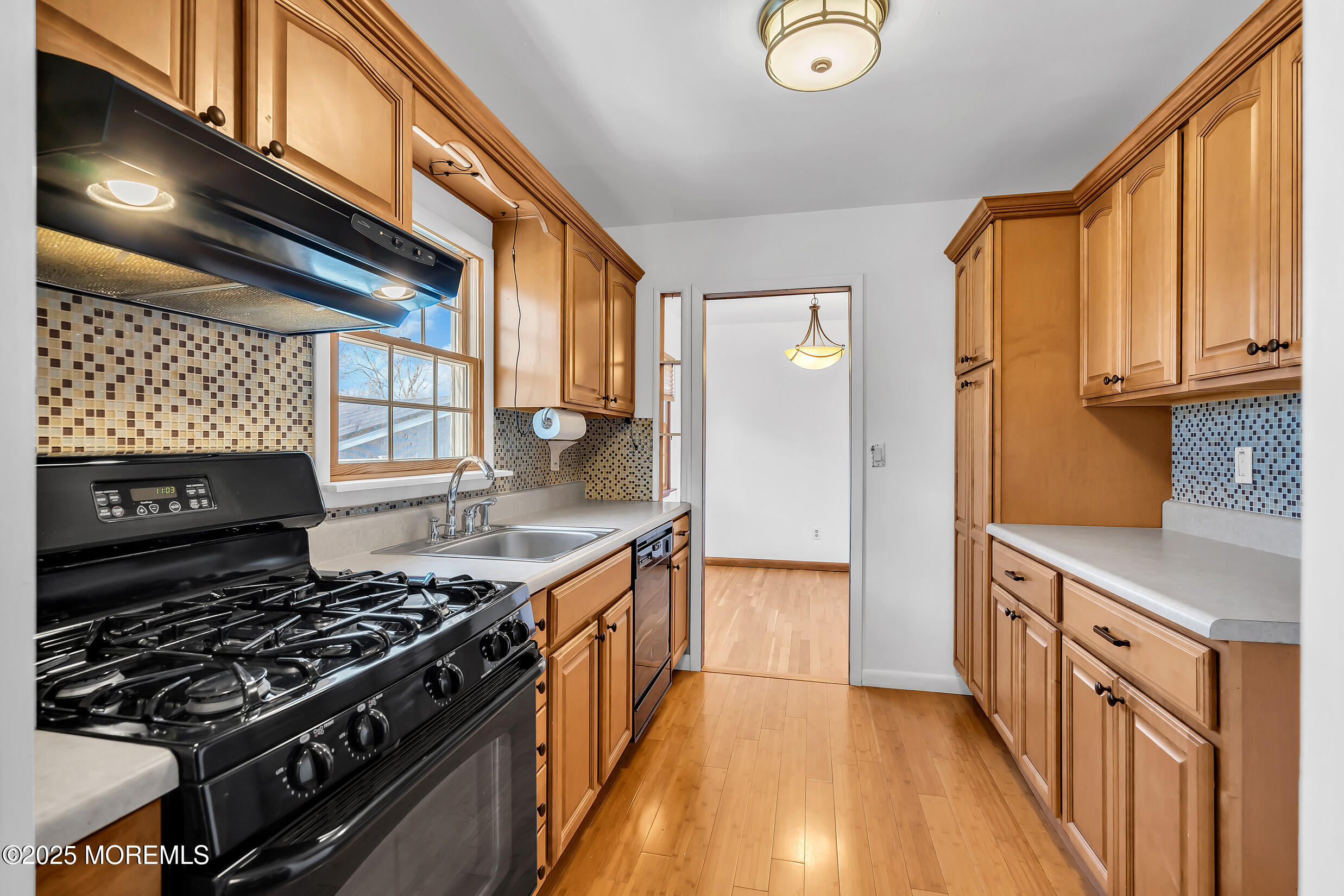 34 Clark Drive Howell, NJ 07731 - Photo 16 of 27 5 (8)