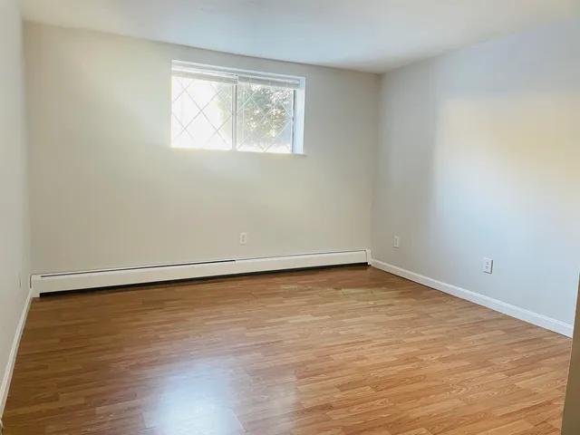 $1,700 | 2 Silvestri Circle, Unit 5, Derry, NH 03038