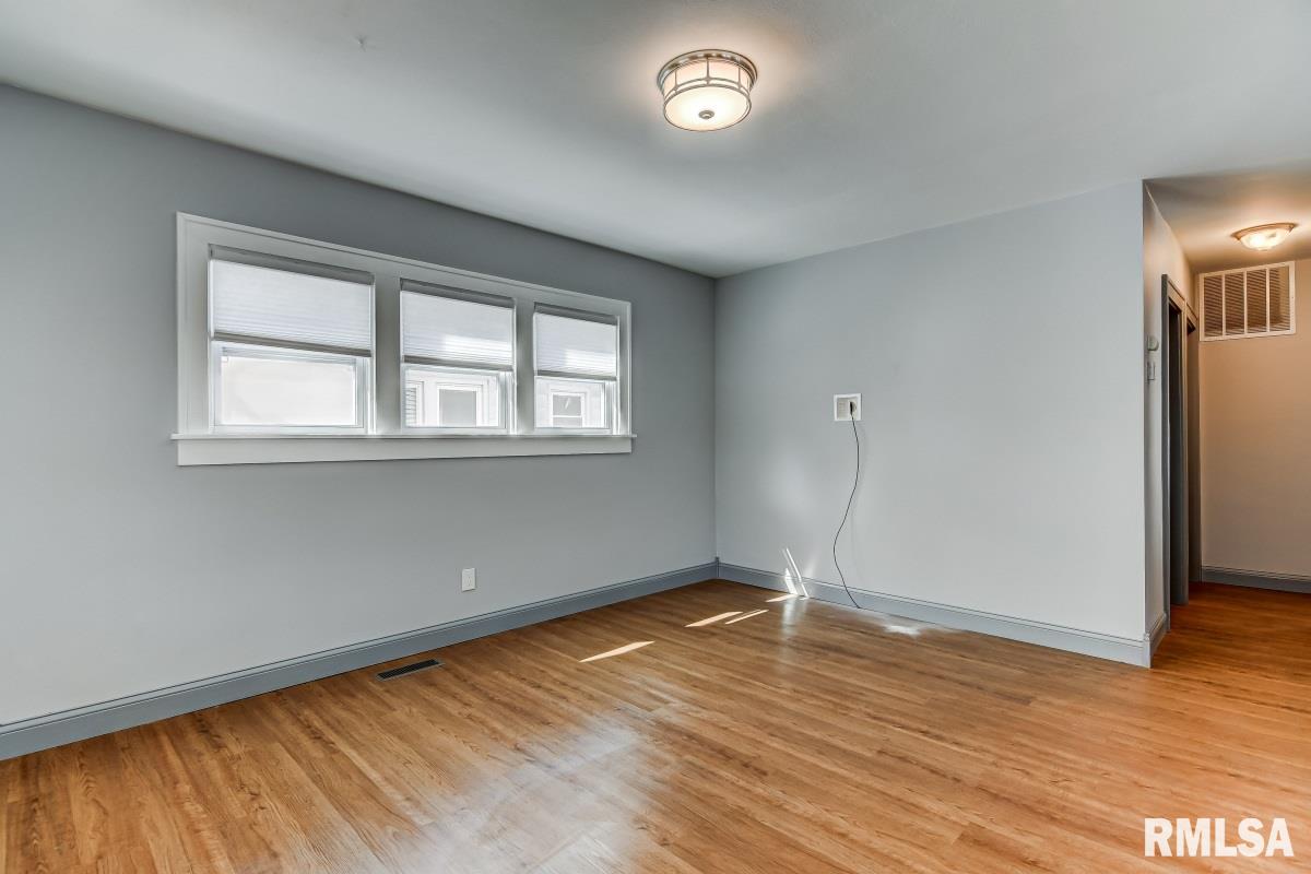 2405 South 4th Street Springfield, IL 62703 - Photo 9 of 29 Gallery Image 9