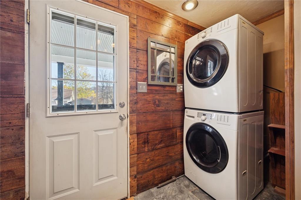 210 Craigsville Road Worthington, PA 16262 - Photo 13 of 47 MAIN FLOOR LAUNDRY