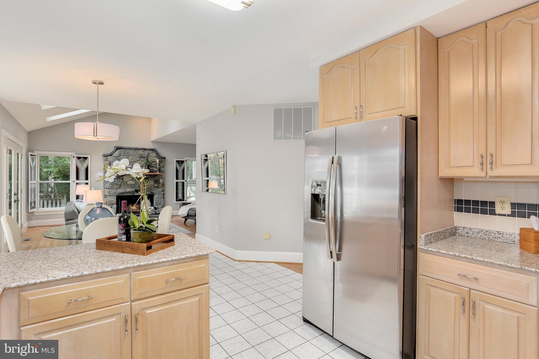 4408 Sangamore Road Bethesda, MD 20816 - Photo 11 of 37 Gallery Image 11