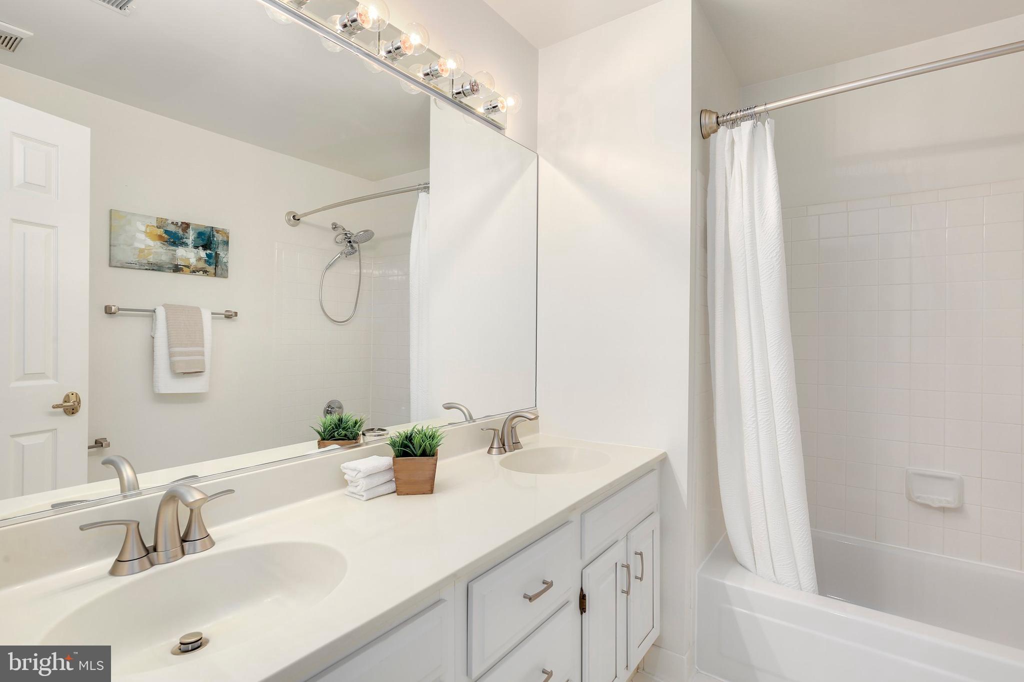 4408 Sangamore Road Bethesda, MD 20816 - Photo 30 of 37 Gallery Image 30